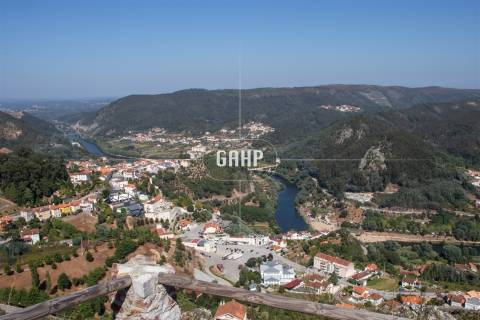 Moradia Devoluta  Venda em Lorvão,Penacova