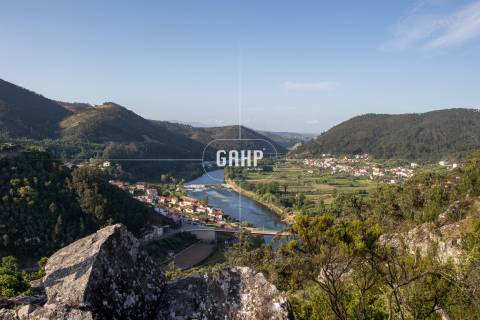 Moradia Devoluta  Venda em Lorvão,Penacova