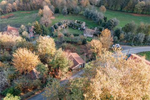 ALPENDRE E TERRENO EM TRAVASSÓS - FAFE