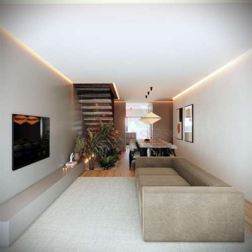 MORADIA EM BANDA! 5 MINUTOS DO CENTRO DA CIDADE!