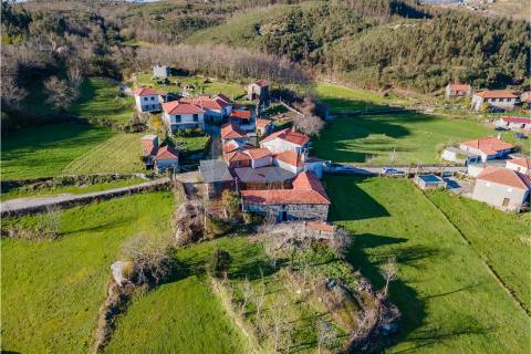 QUINTA EM LAPELA - CABECEIRAS DE BASTO!