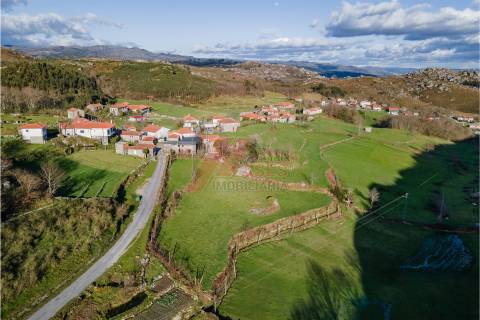 QUINTA EM LAPELA - CABECEIRAS DE BASTO!