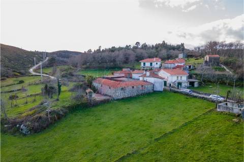 QUINTA EM LAPELA - CABECEIRAS DE BASTO!