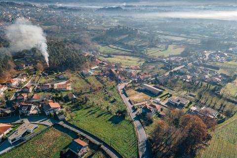 TERRENO PARA CONSTRUÇÃO  COM ÓTIMAS VISTAS!