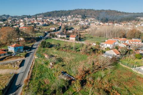 TERRENO PARA CONSTRUÇÃO  COM ÓTIMAS VISTAS!