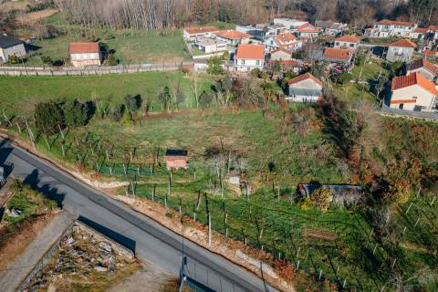 TERRENO PARA CONSTRUÇÃO  COM ÓTIMAS VISTAS!