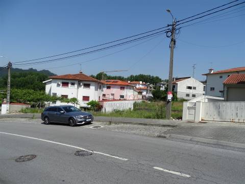 LOTE URBANO COM ÓTIMA LOCALIZAÇÃO!