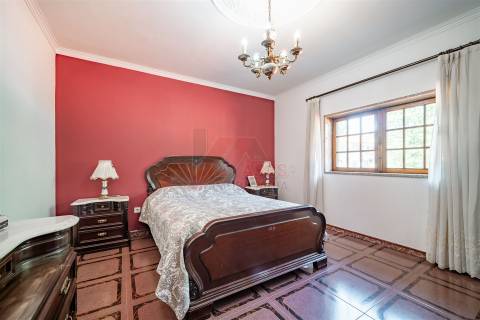 PRÉDIO COM VÁRIAS FRAÇÕES!