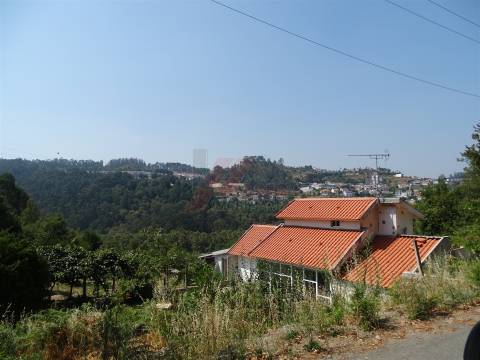 Terreno inserido em zona de construção para venda em Antime - Fafe!