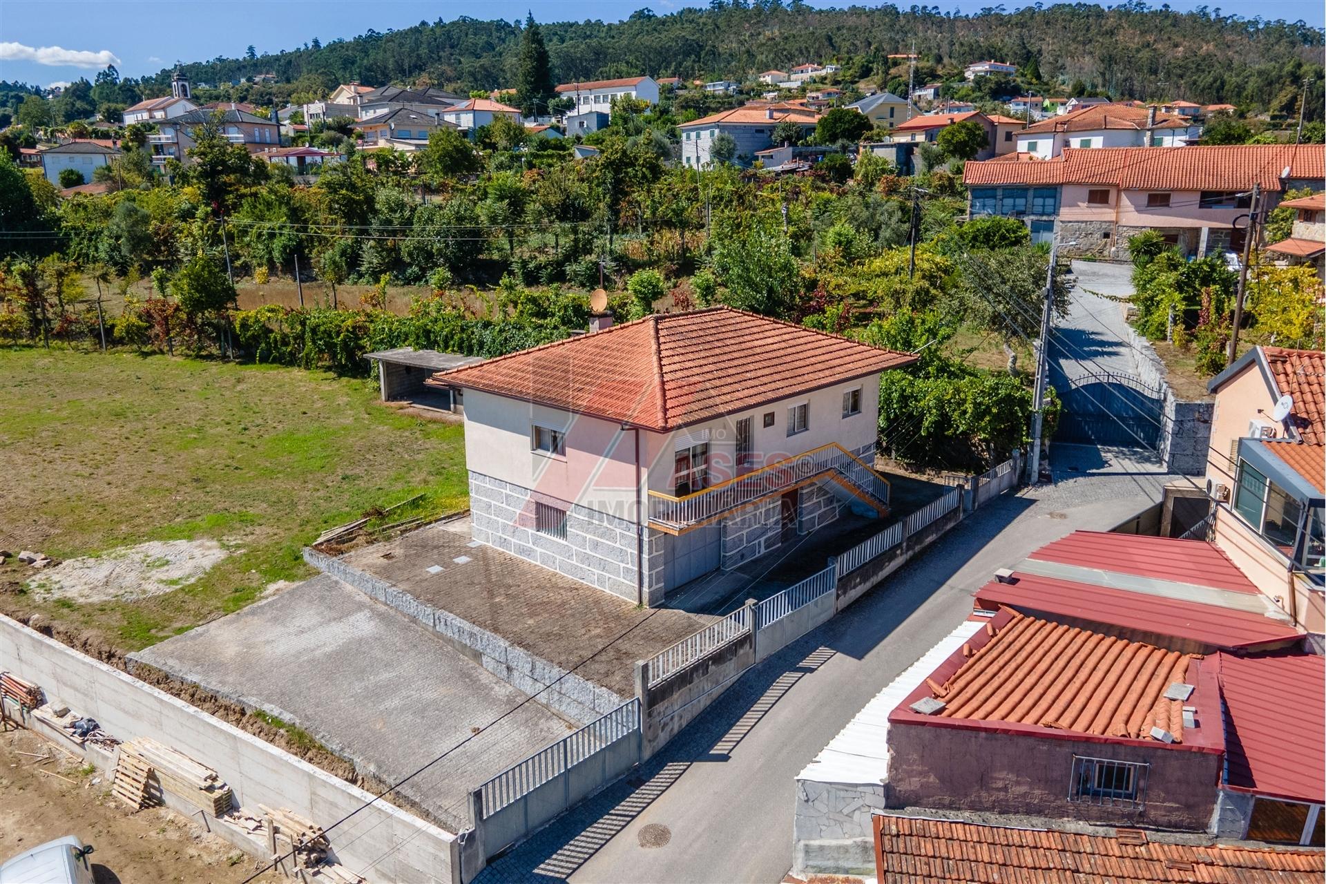 MORADIA  E TERRENO E ÓTIMAS VISTAS EM GOLÃES - FAFE!