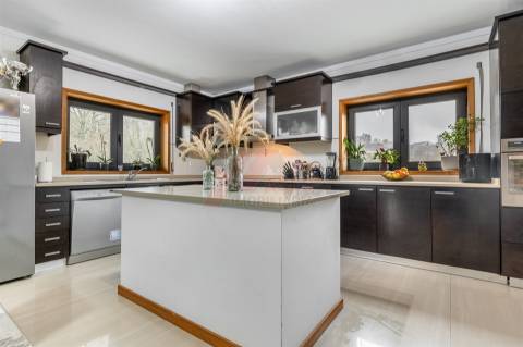 Moradia com Terreno e Espaços Amplos – 5 min de Fafe!