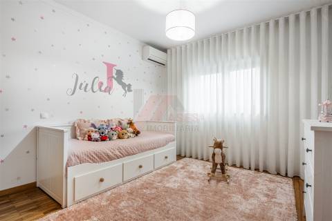 Moradia com Terreno e Espaços Amplos – 5 min de Fafe!