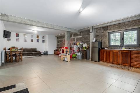 Moradia com Terreno e Espaços Amplos – 5 min de Fafe!