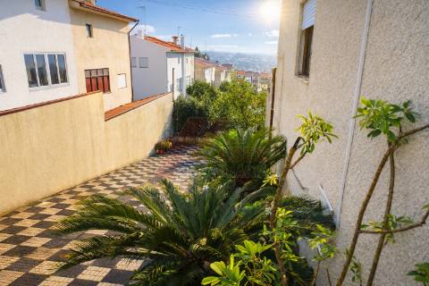 Moradia T3 Geminada – Urbanização Sol-Poente | Fafe