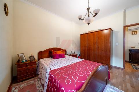 MORADIA EM BANDA T3!