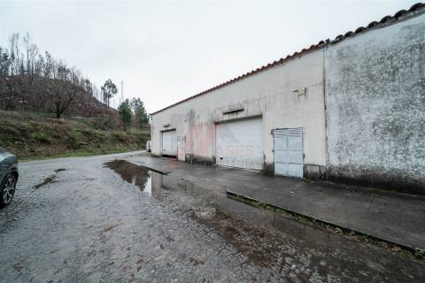 MORADIA EM BANDA T3!