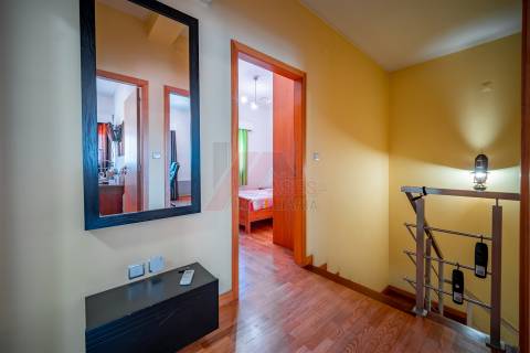 MORADIA EM BANDA T3!