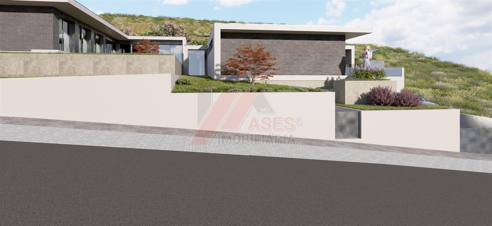 Terreno com Projeto Aprovado – Excelente Oportunidade !