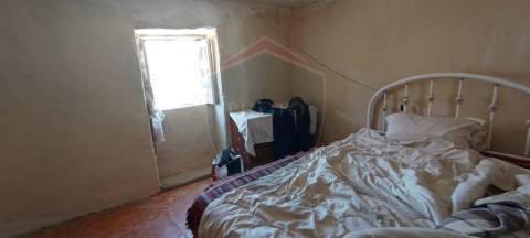 Moradia Geminada T2 Venda em Santos Evos,Viseu