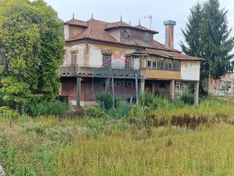 Moradia T7 Venda em São Miguel do Outeiro e Sabugosa,Tondela