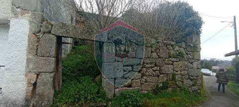 Moradia em Banda T3 Venda em Boa Aldeia, Farminhão e Torredeita,Viseu