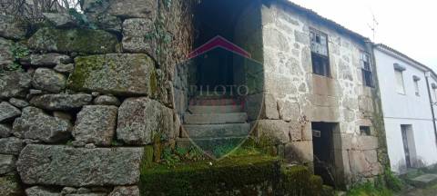 Moradia em Banda T3 Venda em Boa Aldeia, Farminhão e Torredeita,Viseu