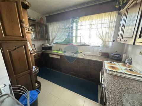 Moradia Geminada T4 Venda em Viseu,Viseu