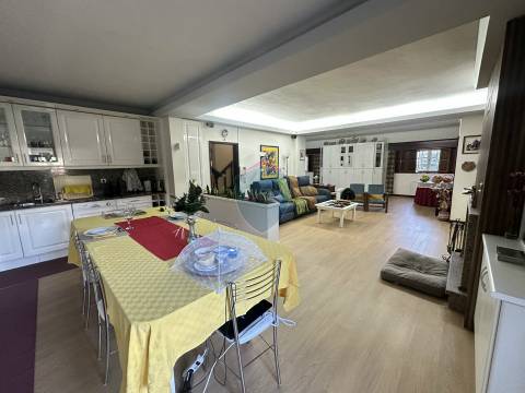 Moradia Geminada T4 Venda em Viseu,Viseu