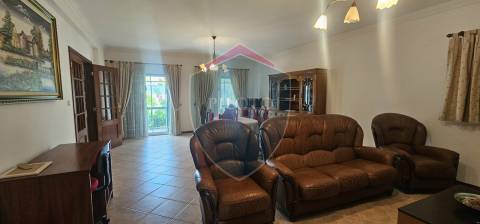 Moradia Geminada T4 Venda em São João de Lourosa,Viseu