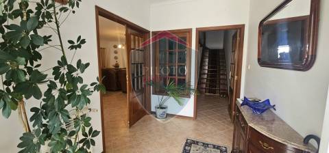 Moradia Geminada T4 Venda em São João de Lourosa,Viseu