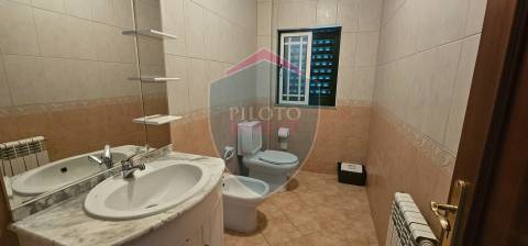 Moradia Geminada T4 Venda em São João de Lourosa,Viseu