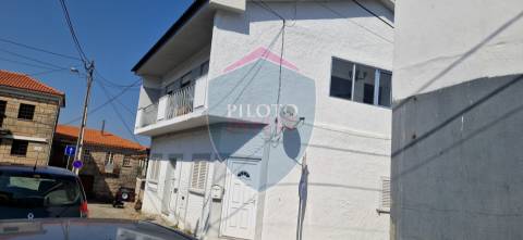 Moradia T3+2 Venda em Bodiosa,Viseu