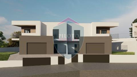 Moradia Geminada T3 Venda em São João de Lourosa,Viseu