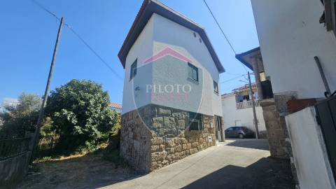 Moradia Isolada T3 Venda em São Miguel do Outeiro e Sabugosa,Tondela