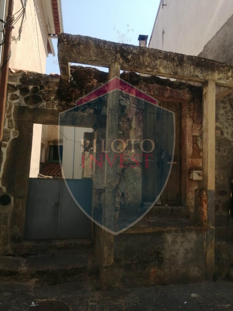 Moradia Geminada T2 Venda em Orgens,Viseu