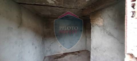 Moradia Rústica  Venda em Tavares (Chãs, Várzea e Travanca),Mangualde