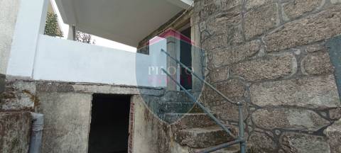 Moradia Rústica  Venda em Tavares (Chãs, Várzea e Travanca),Mangualde