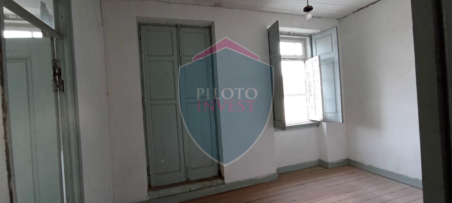 Moradia Rústica  Venda em Tavares (Chãs, Várzea e Travanca),Mangualde