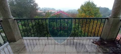 Moradia Geminada T4+1 Venda em Fragosela,Viseu