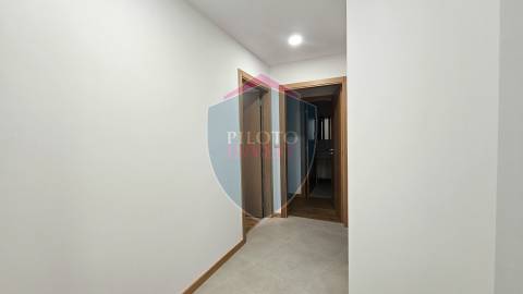 Moradia Geminada T3 Arrendamento em Rio de Loba,Viseu