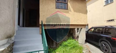 Moradia T4 Venda em Couto de Baixo e Couto de Cima,Viseu