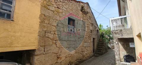 Moradia T4 Venda em Couto de Baixo e Couto de Cima,Viseu