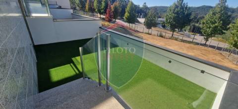 Moradia em Banda T3 Venda em Orgens,Viseu