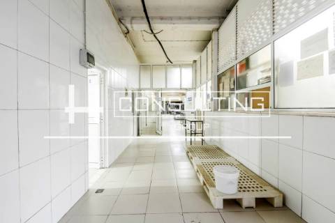 Armazém  Trespasse em Santa Clara,Lisboa