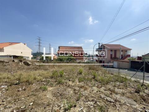 Terreno Para Construção  Venda em Mina de Água,Amadora