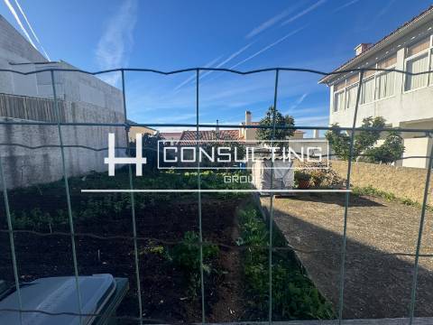 Terreno Para Construção  Venda em Ramada e Caneças,Odivelas