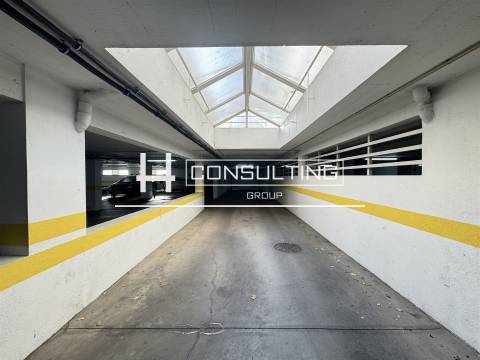 Garagem  Venda em Carcavelos e Parede,Cascais