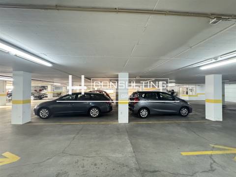 Garagem  Venda em Carcavelos e Parede,Cascais