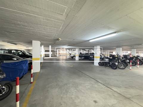 Garagem  Venda em Carcavelos e Parede,Cascais