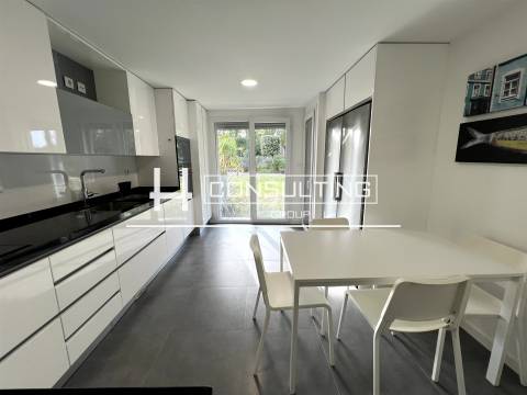 Apartamento T3 Venda em Oeiras e São Julião da Barra, Paço de Arcos e Caxias,Oeiras